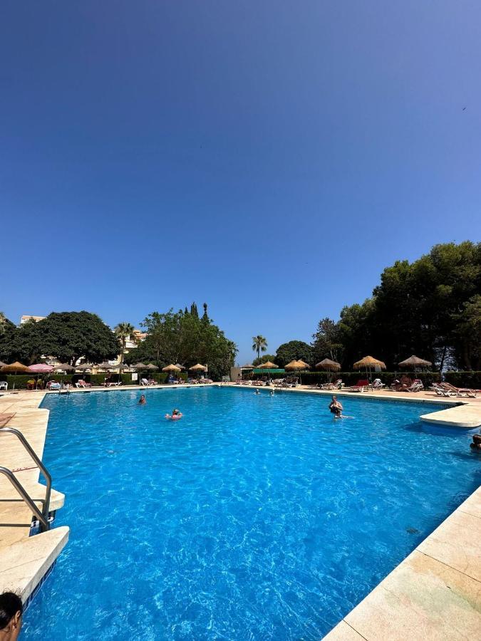Benalmadena Inn Apartaments Málaga Esterno foto